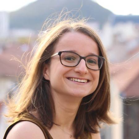 Emilie Courrier rédactrice médicale et scientifique
